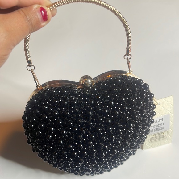 Handbags - Extremely sophisticated New Heart Shape Bag